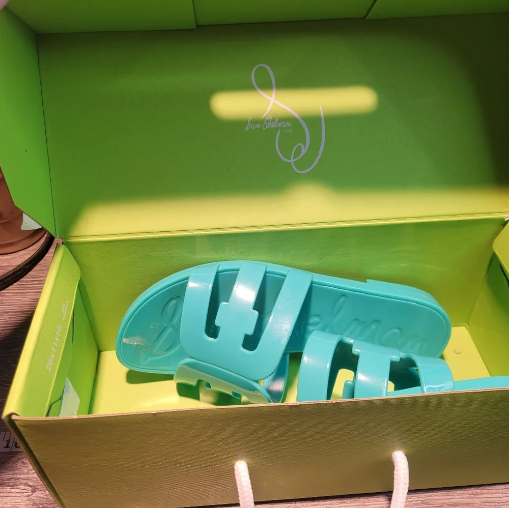 Sam Edelman new box